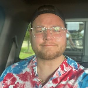 Meet your Posher, Wade